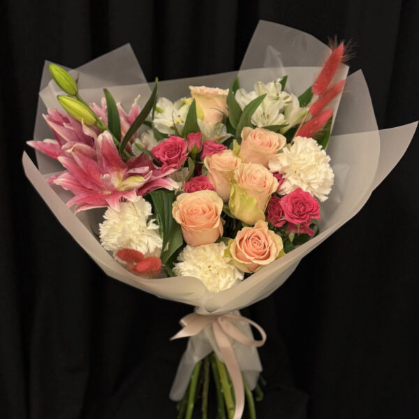 red classic bouquet – 23 red roses (cópia)